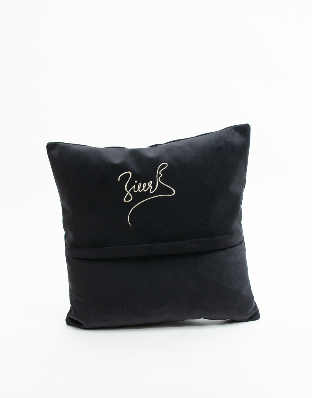 R E S O N A N C E – 0 1 / 2 4