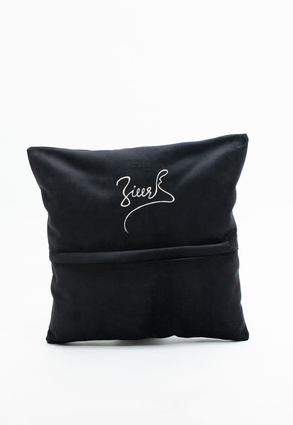 G R A V I T A S – 0 5 / 2 4