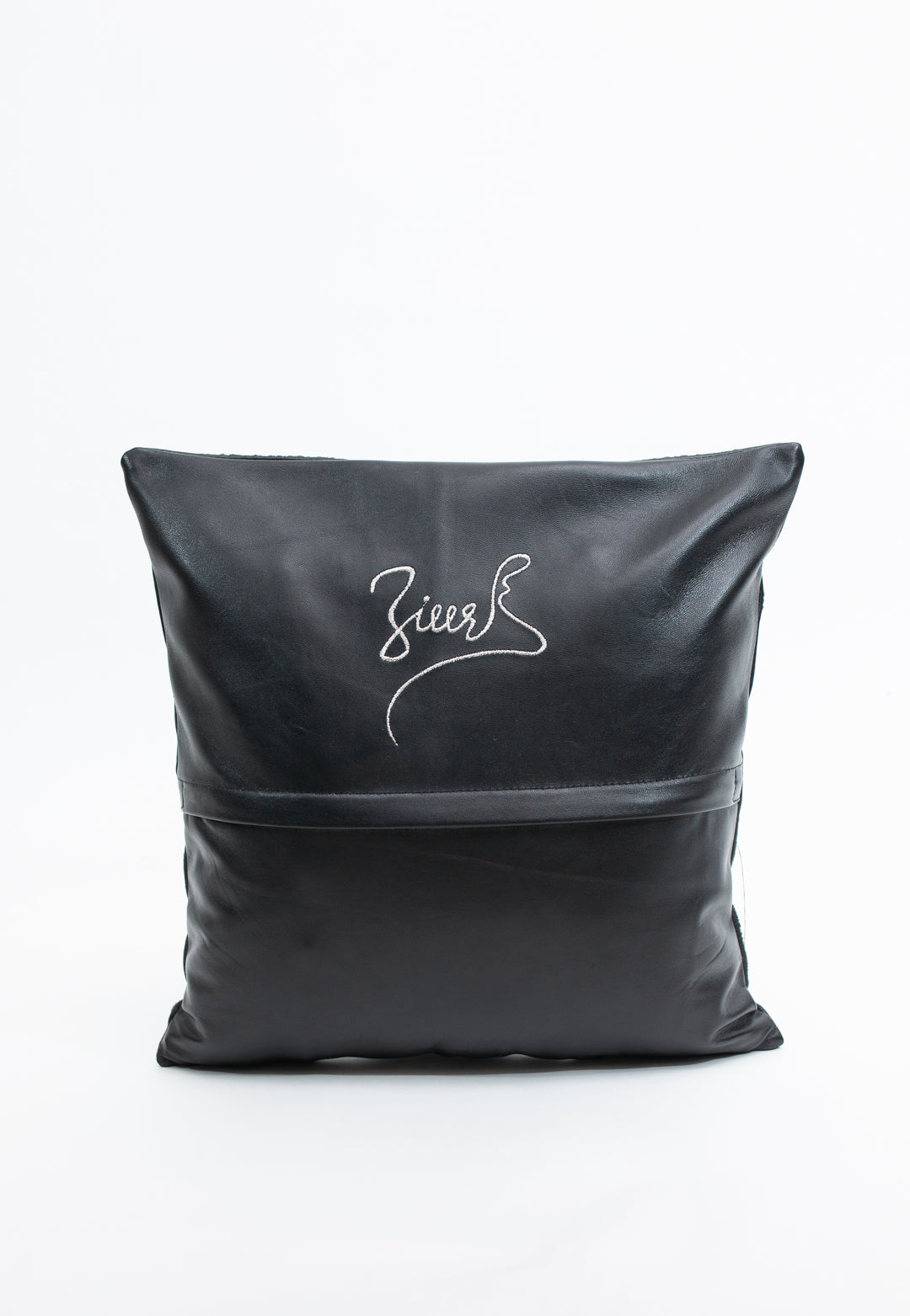 D E F I A N C E – 0 6 / 2 4